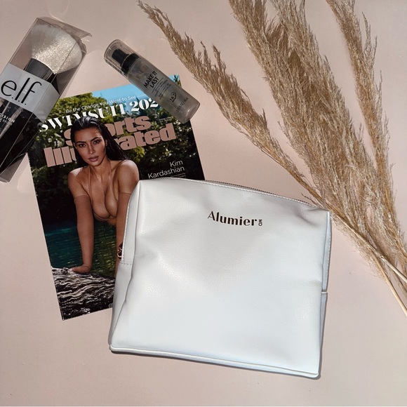 Handbags - ALUMIER MD White Carry Bag